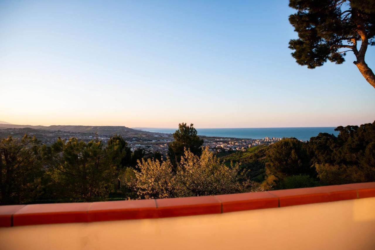 B&B Luna Blu Montesilvano Marina Exterior foto